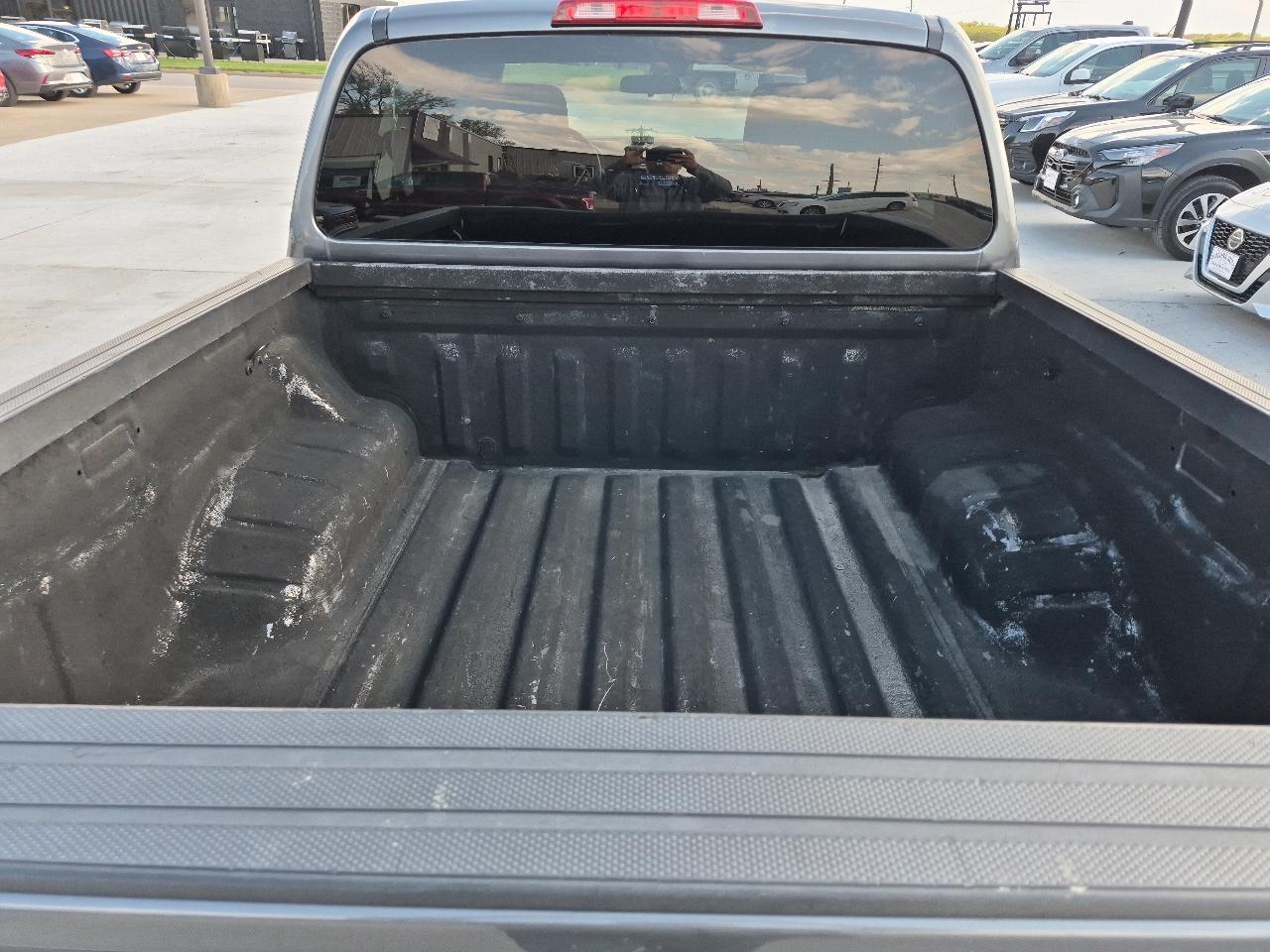 Nissan Frontier Crew Cab 4x4 SV 2023