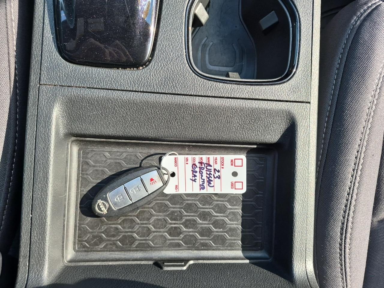 Nissan Frontier Crew Cab 4x4 SV 2023