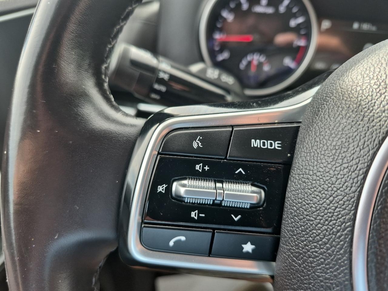 Kia Carnival LX Seat Package 2023