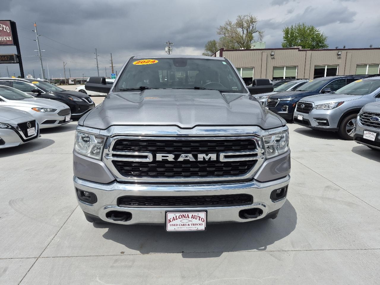RAM 1500 Lone Star Crew Cab SB 4WD 2024