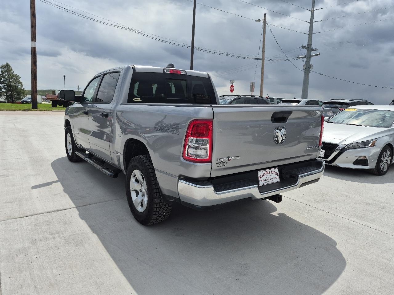 RAM 1500 Lone Star Crew Cab SB 4WD 2024