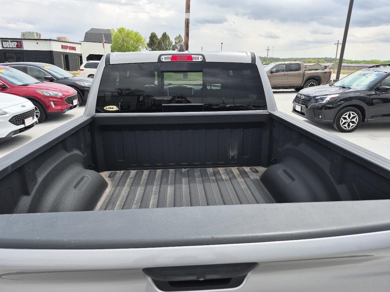 RAM 1500 Lone Star Crew Cab SB 4WD 2024