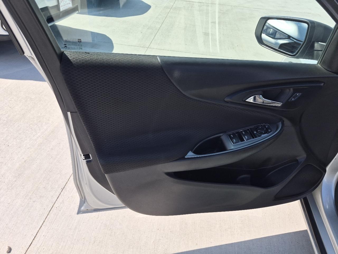 Chevrolet Malibu 4dr Sdn LS 2016