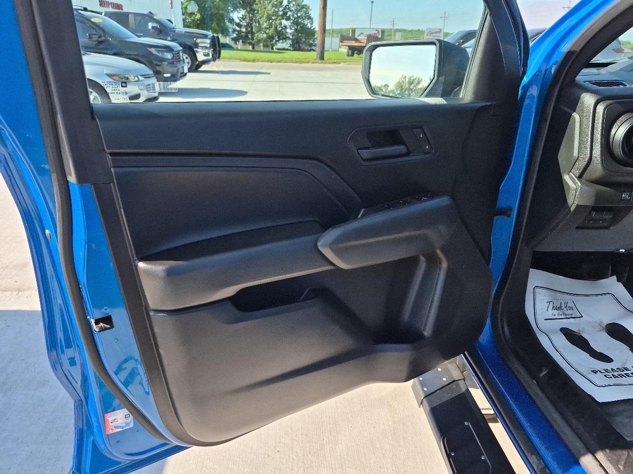 Chevrolet Colorado Trail Boss Crew Cab 4WD 2023
