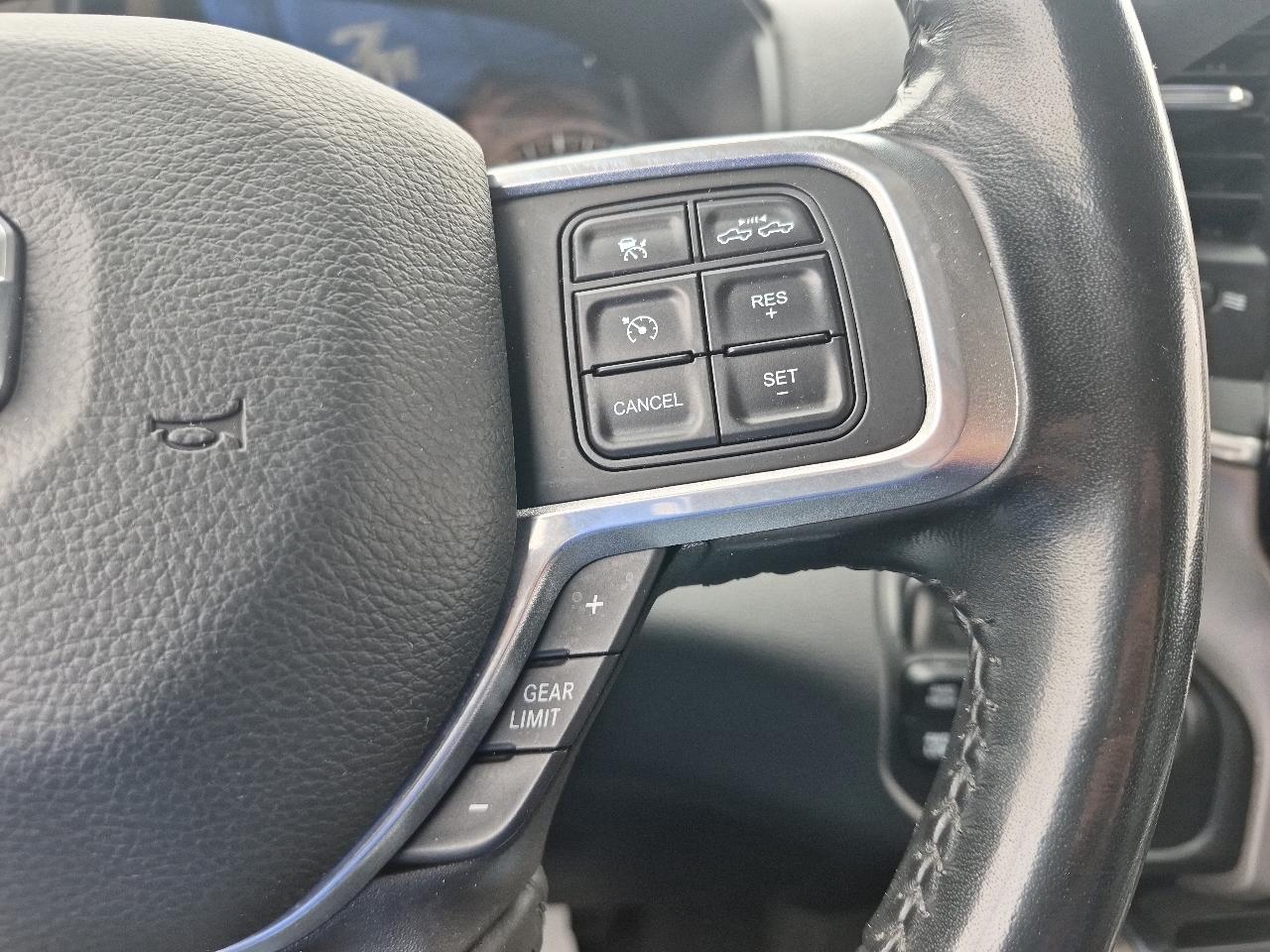 RAM 2500 Laramie Crew Cab SWB 4WD 2022