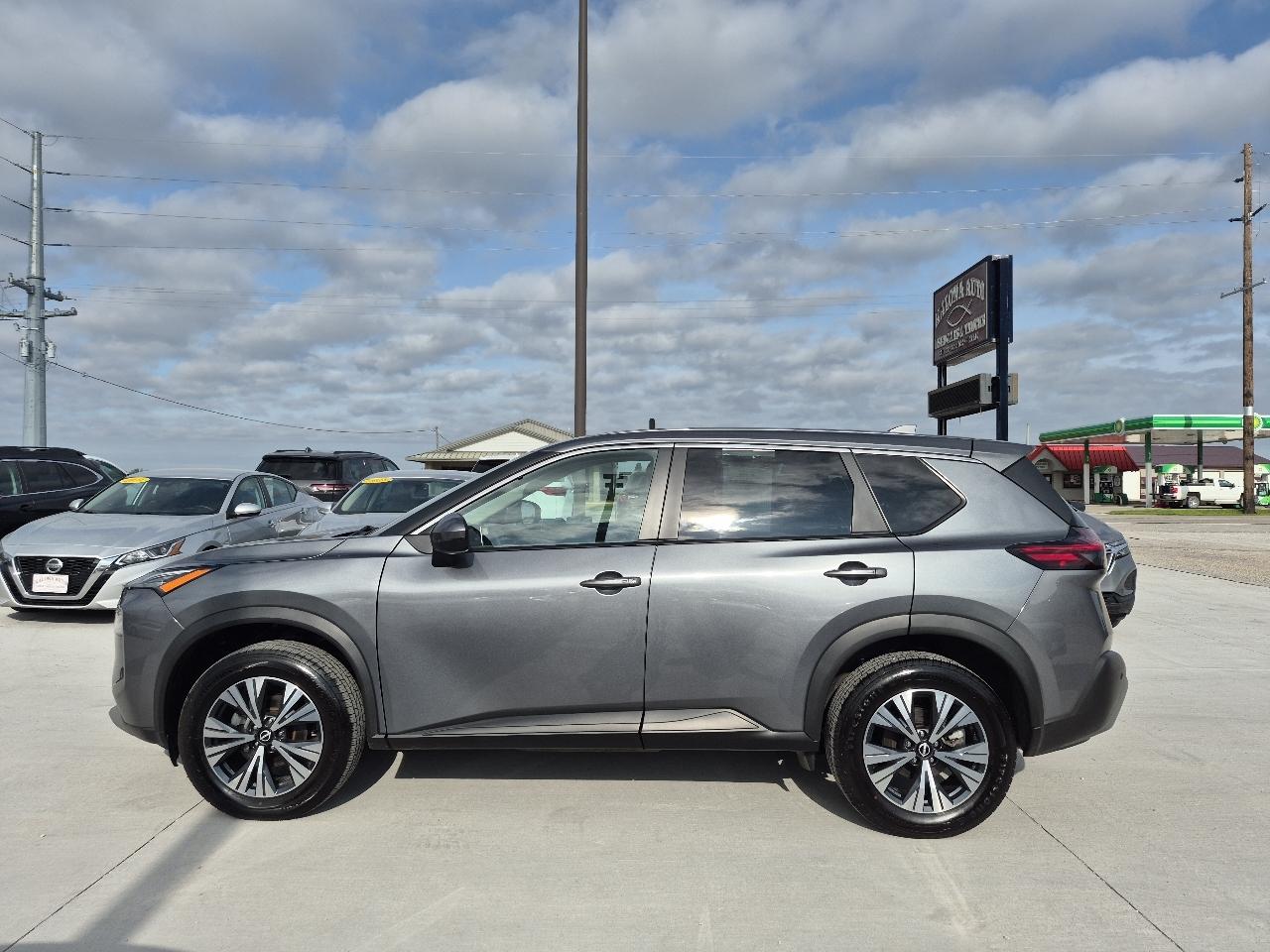 Nissan Rogue SV AWD 2022