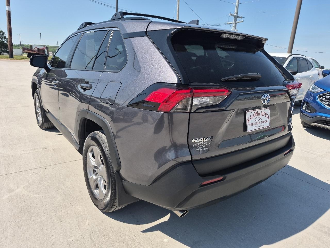 Toyota RAV4 Hybrid LE 2024