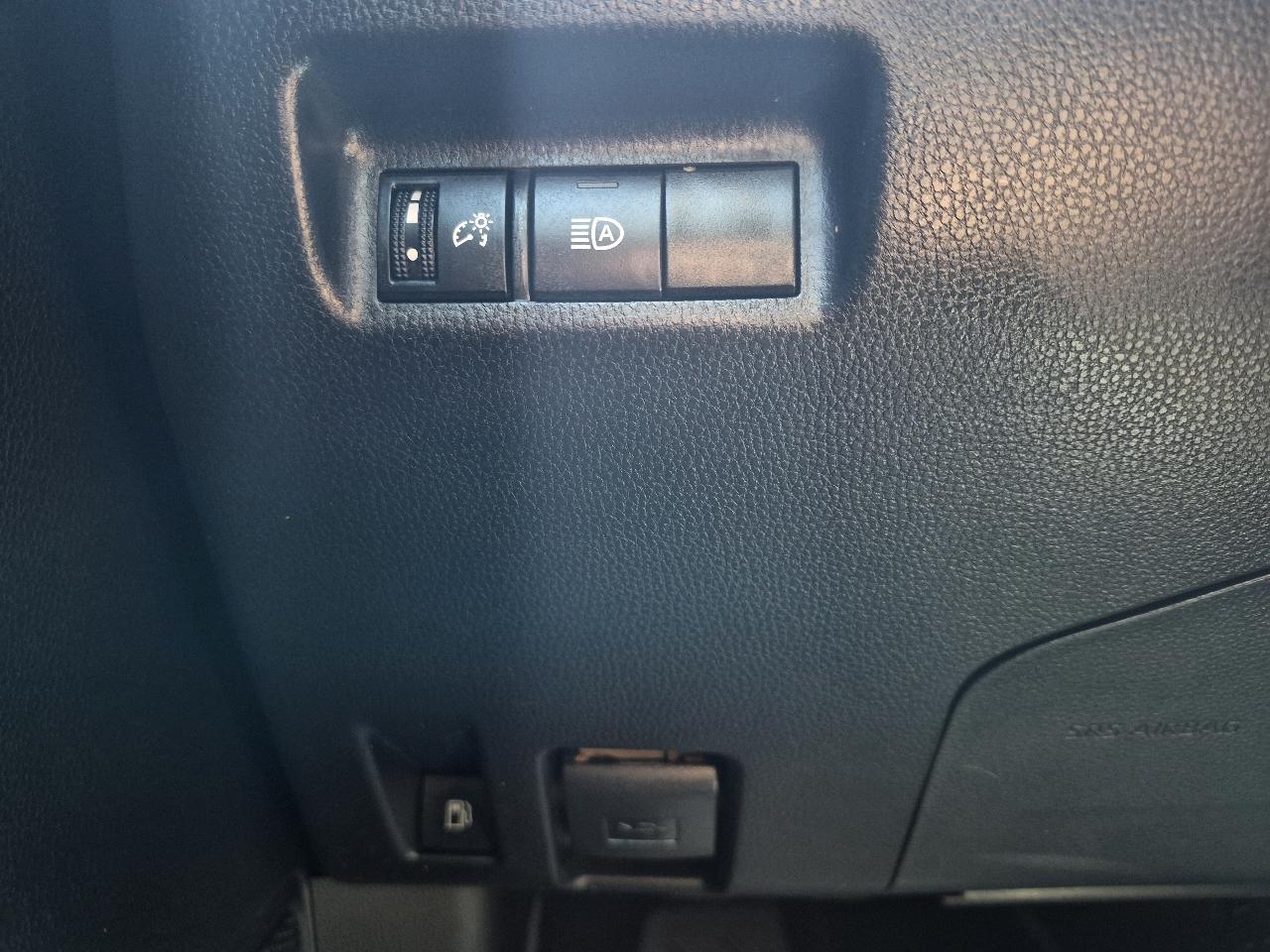 Toyota RAV4 Hybrid LE 2024