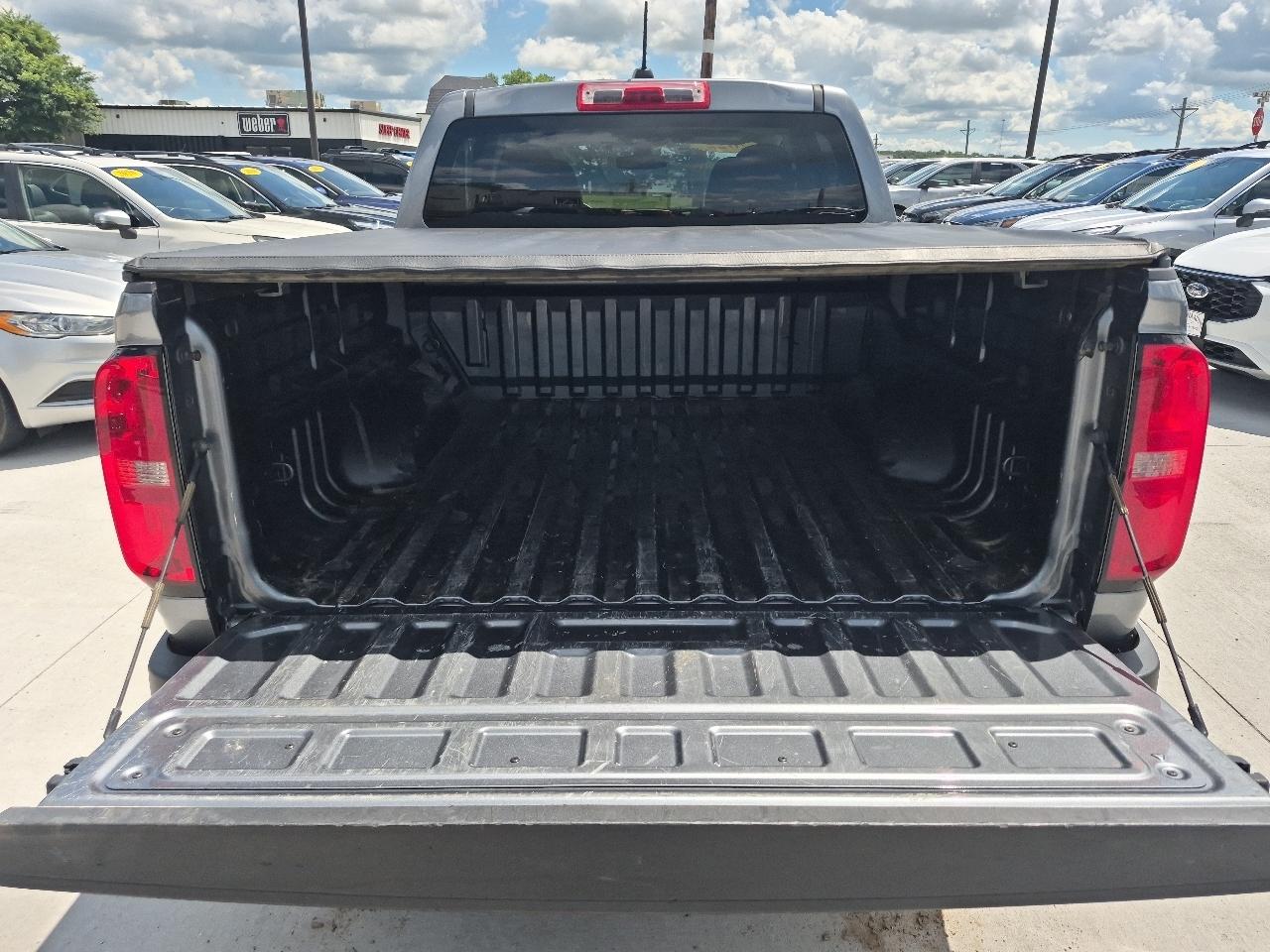 Chevrolet Colorado Work Truck Crew Cab Short Box 4WD 2022