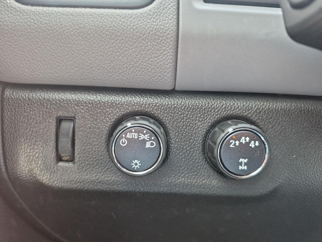 Chevrolet Colorado Work Truck Crew Cab Short Box 4WD 2022