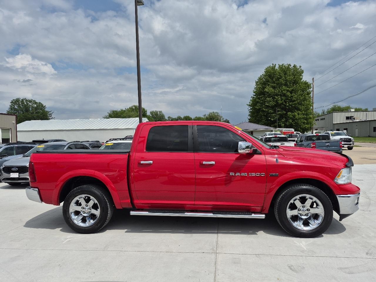 Dodge 1500 Laramie Crew Cab 4WD 2012