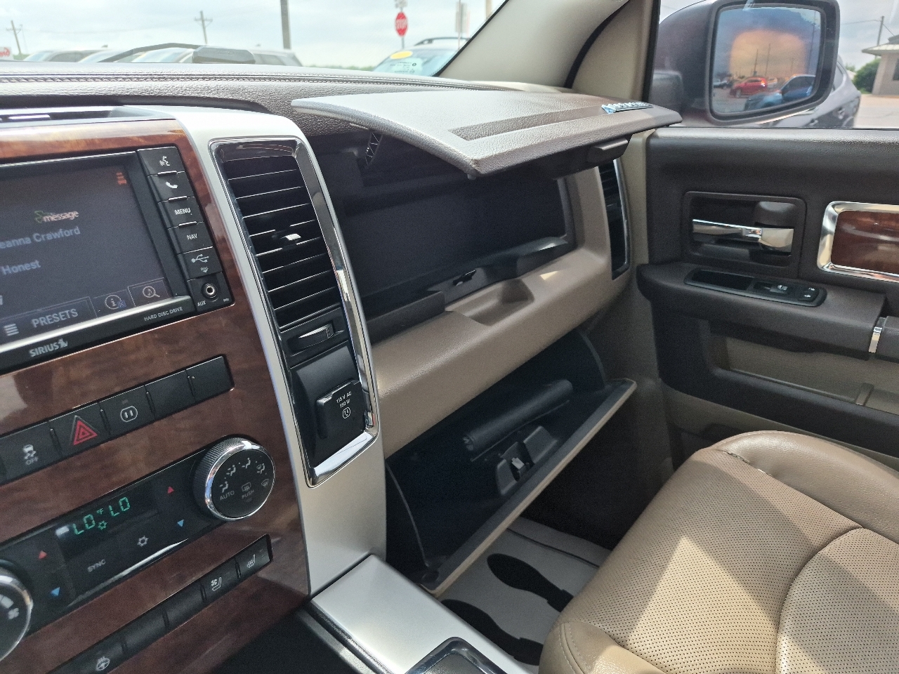 Dodge 1500 Laramie Crew Cab 4WD 2012