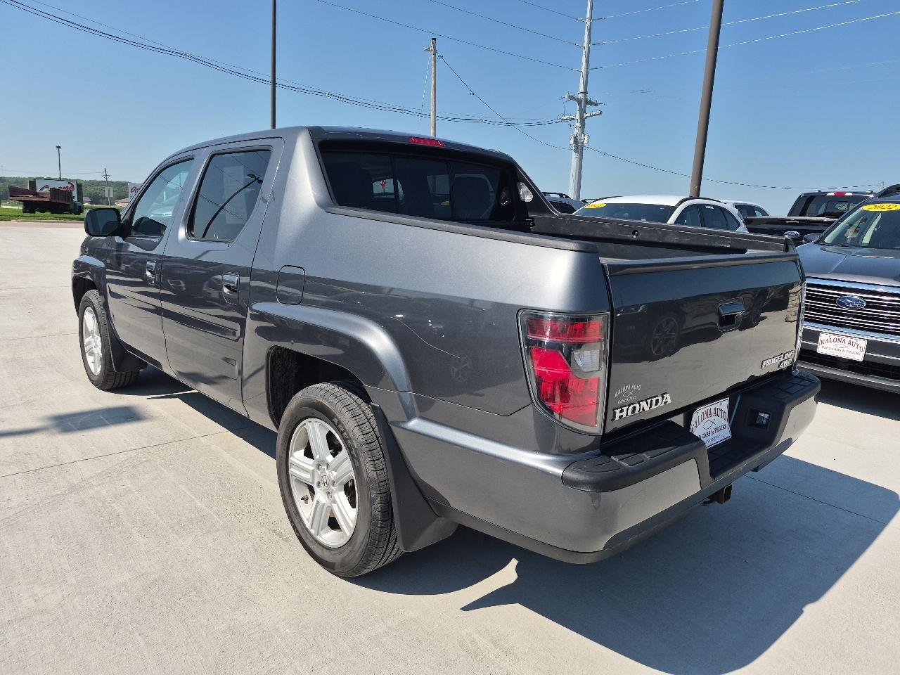 Honda Ridgeline RTL w/ Leather and Navigation 2013