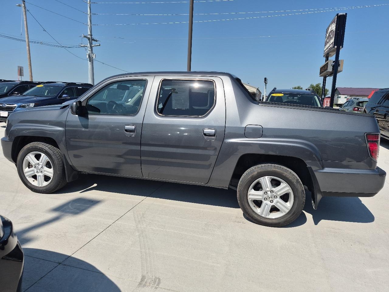 Honda Ridgeline RTL w/ Leather and Navigation 2013