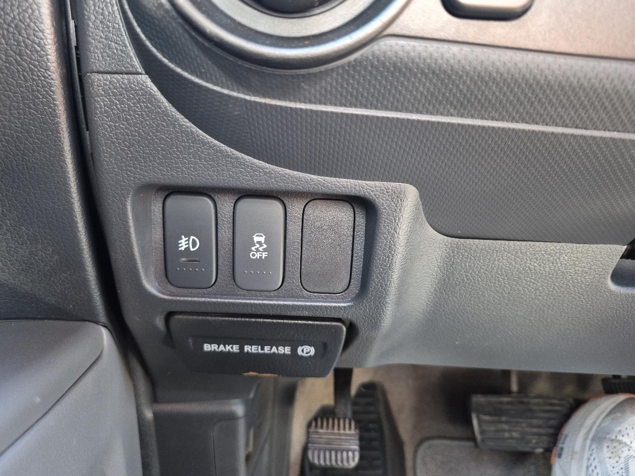Honda Ridgeline RTL w/ Leather and Navigation 2013