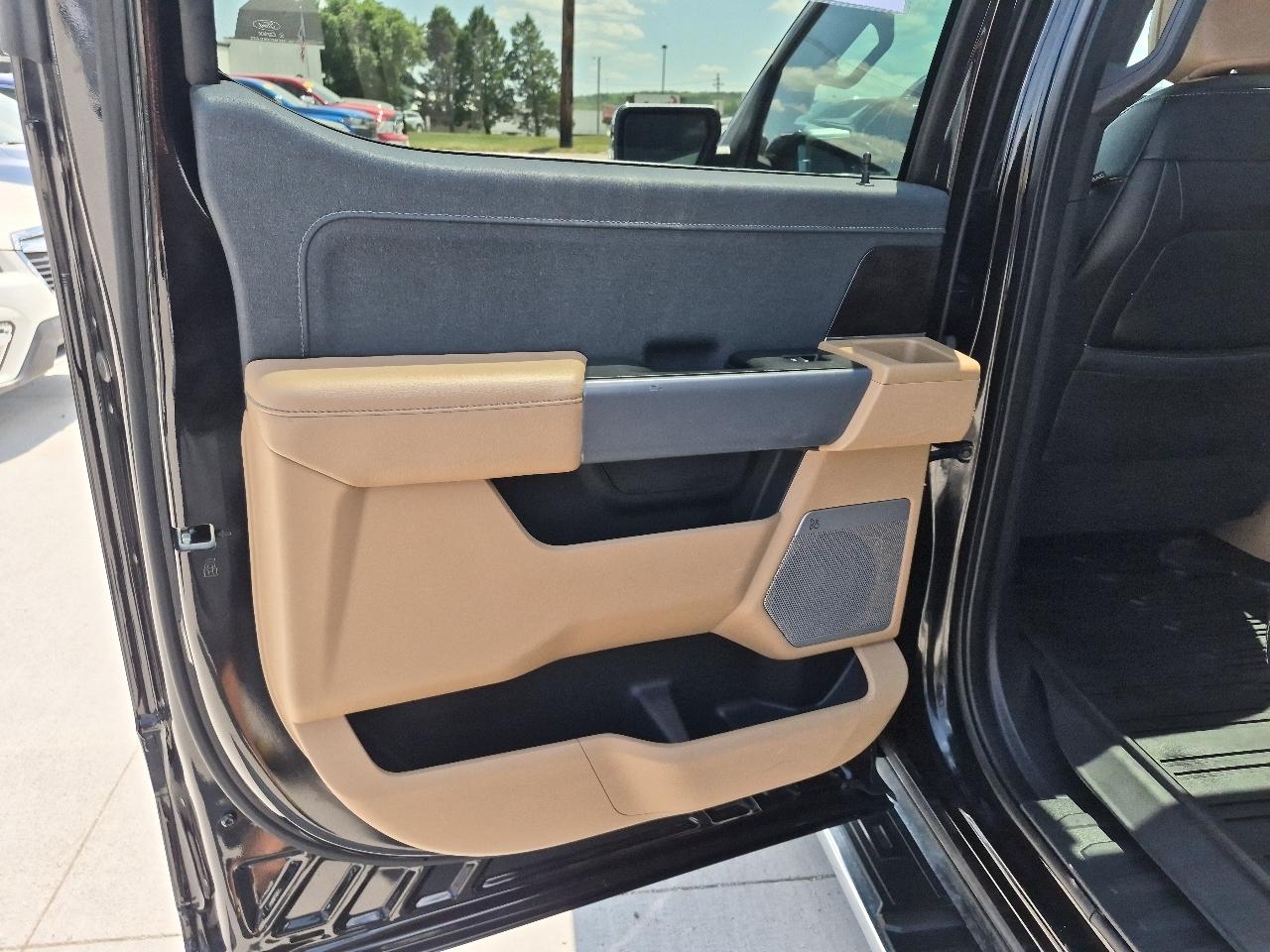 Ford F-150 Lariat 4WD SuperCab 6.5' Box 2022