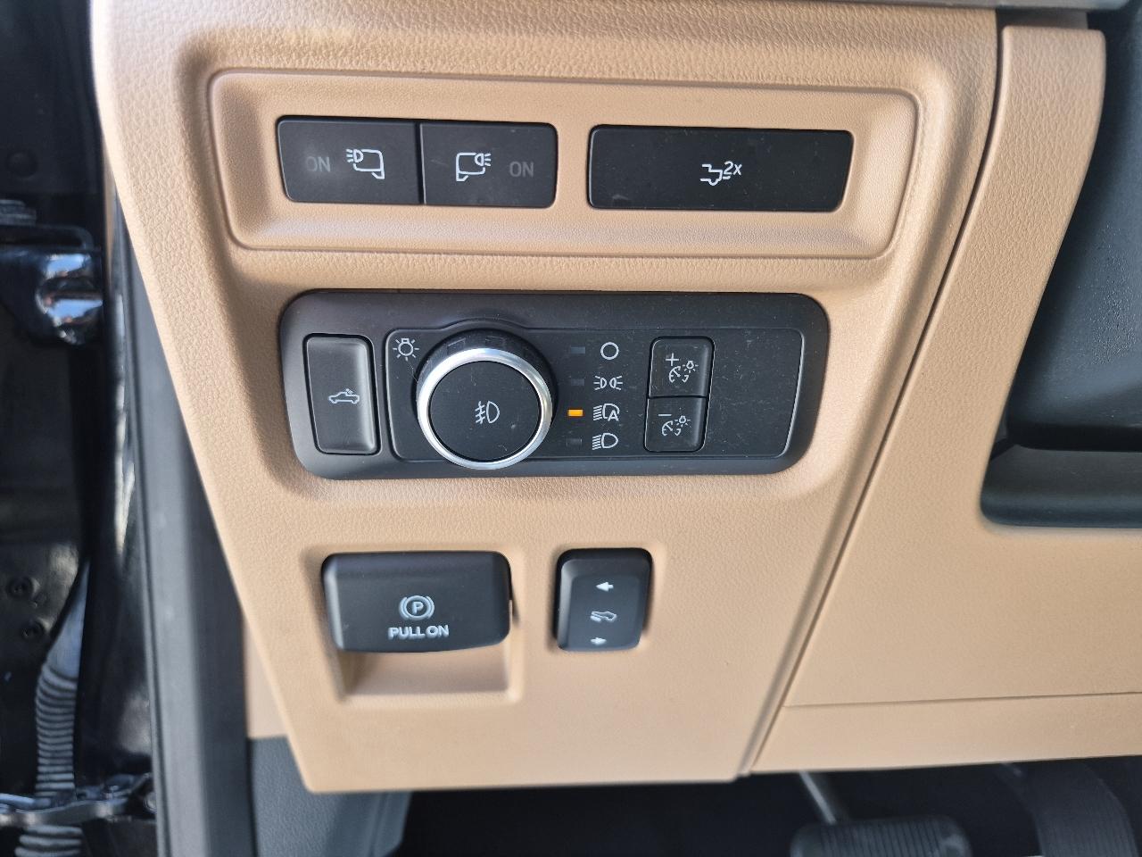 Ford F-150 Lariat 4WD SuperCab 6.5' Box 2022