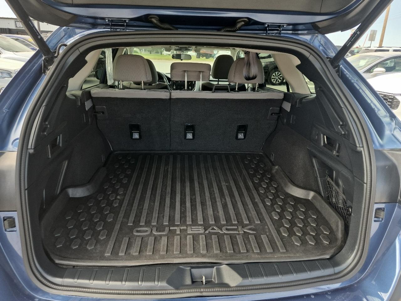 Subaru Outback Premium 2022