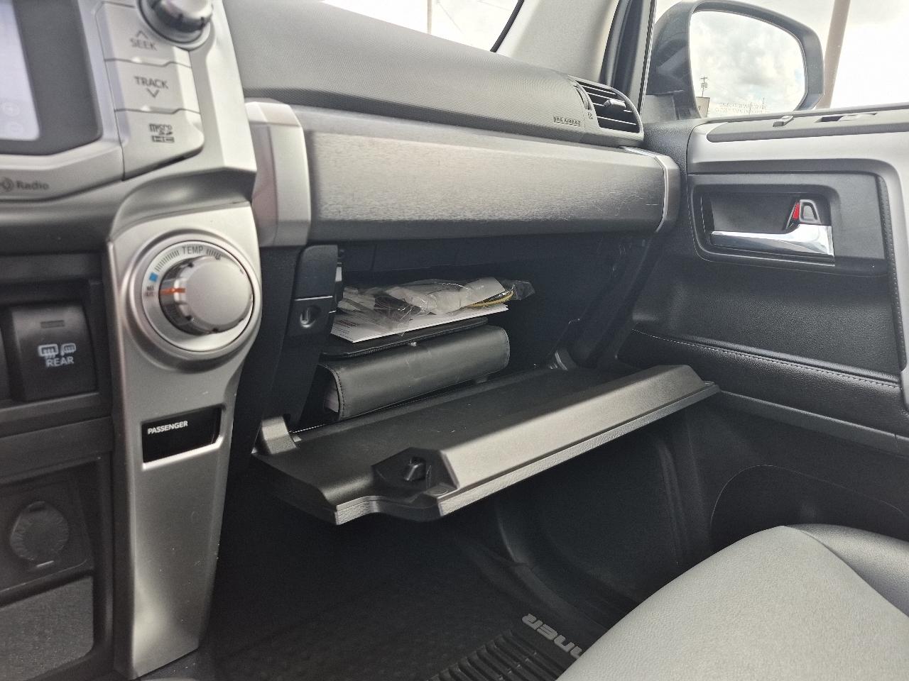Toyota 4Runner SR5 4WD 2017