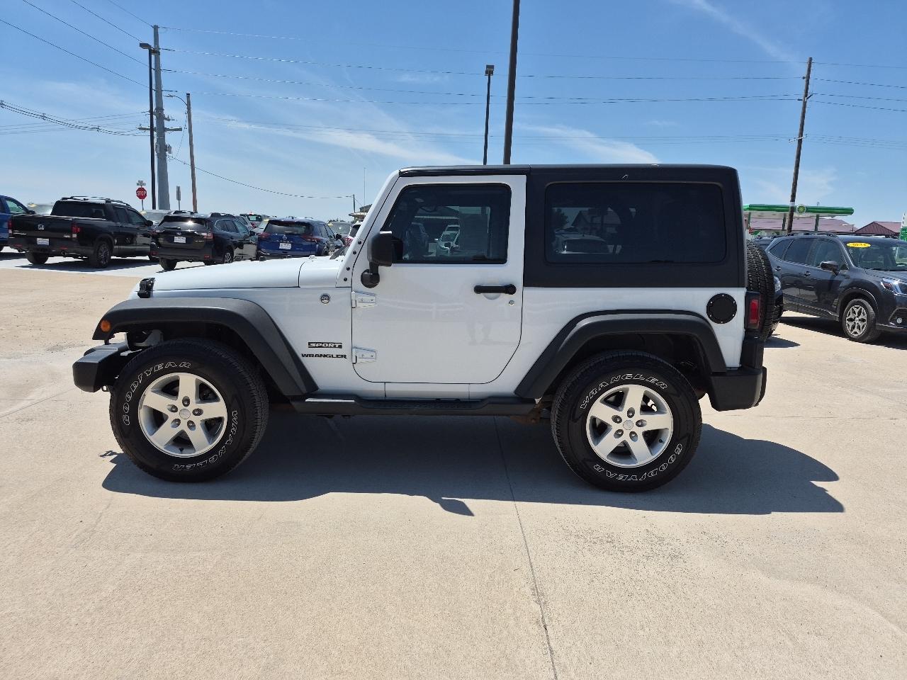 Jeep Wrangler Sport 4WD 2014