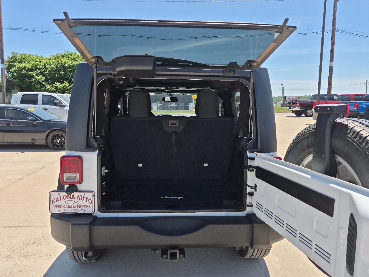 Jeep Wrangler Sport 4WD 2014