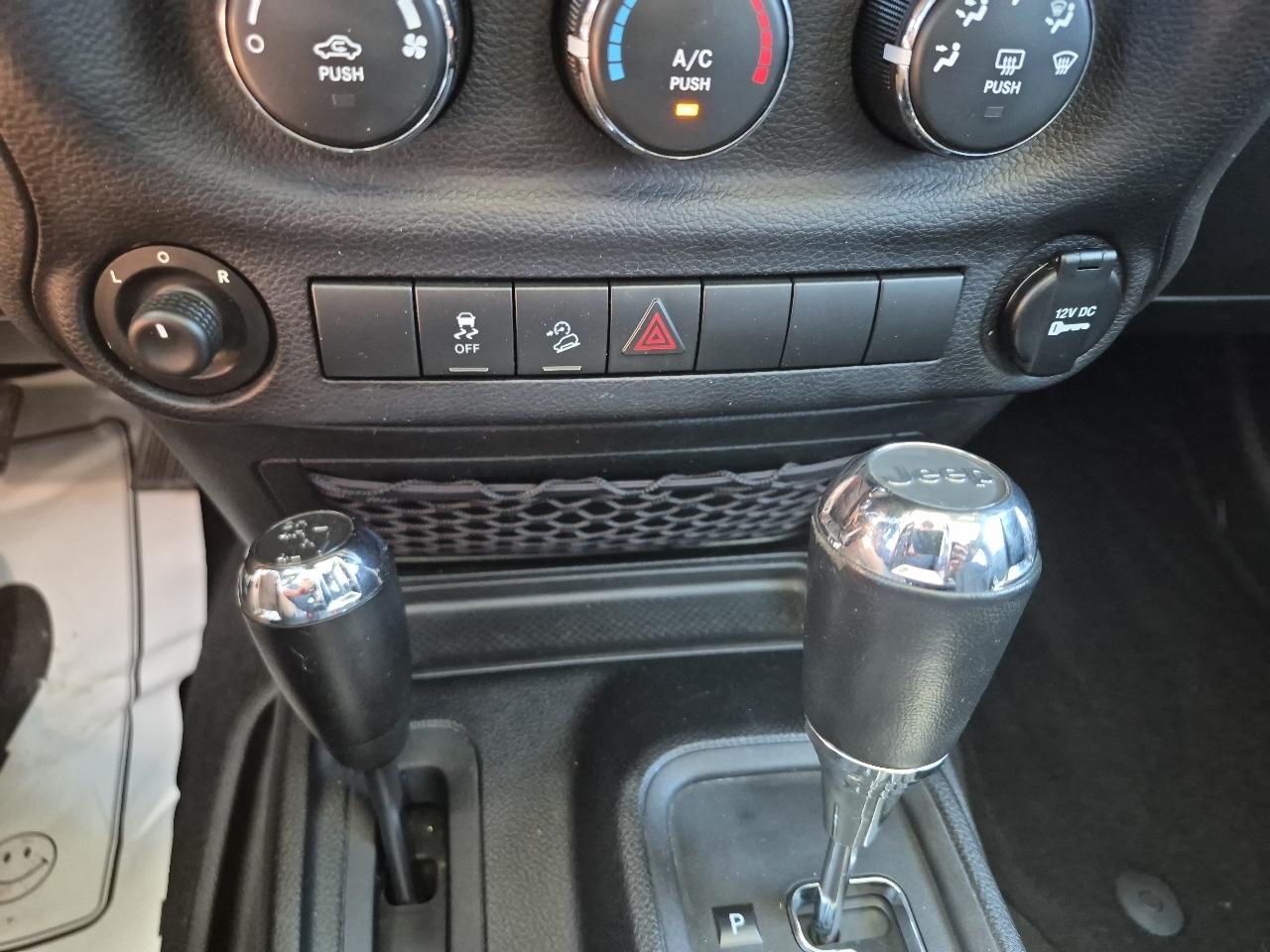 Jeep Wrangler Sport 4WD 2014