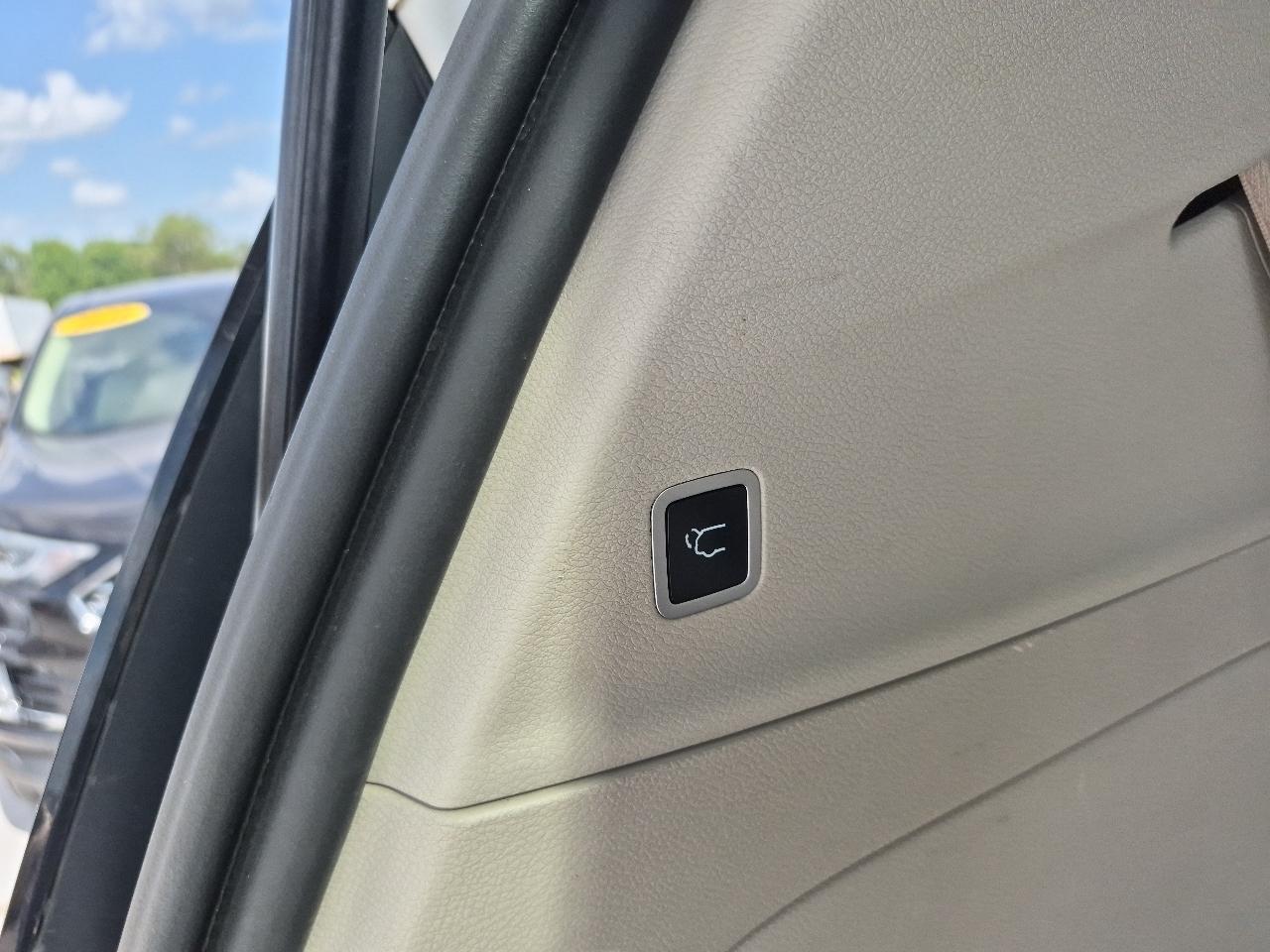 Chrysler Pacifica Limited AWD 2021