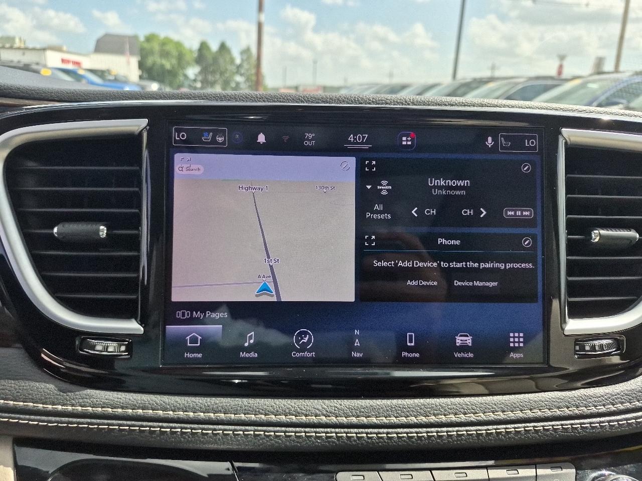 Chrysler Pacifica Limited AWD 2021
