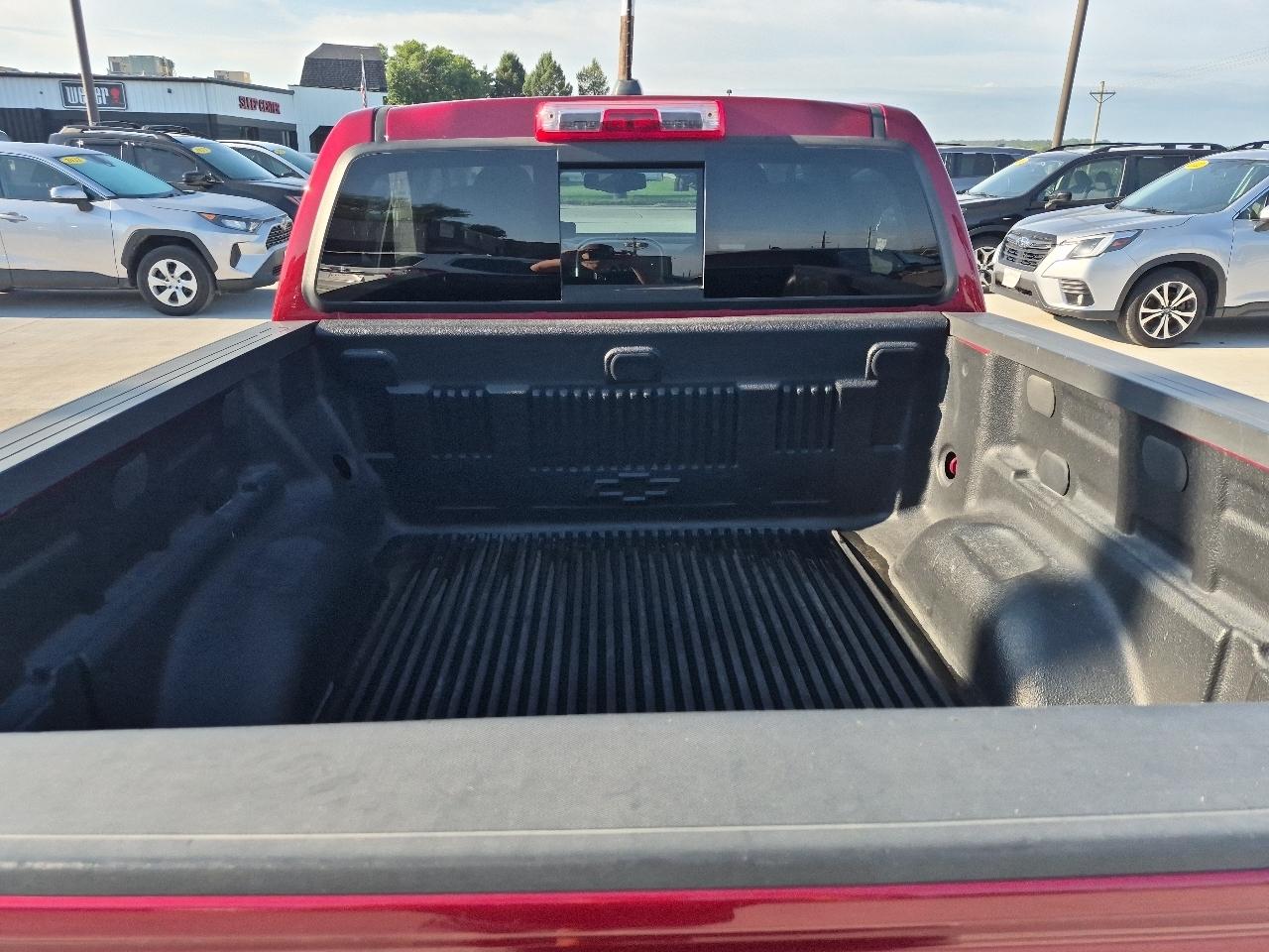 Chevrolet Colorado LT Crew Cab 4WD Short Box 2017