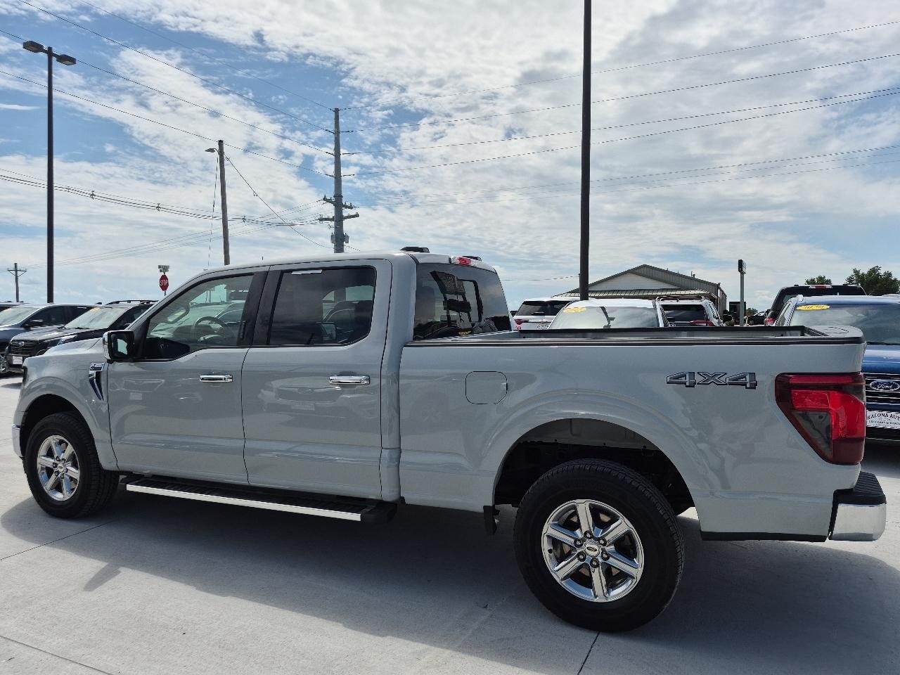 Ford F-150 XLT SuperCrew 4WD 2024