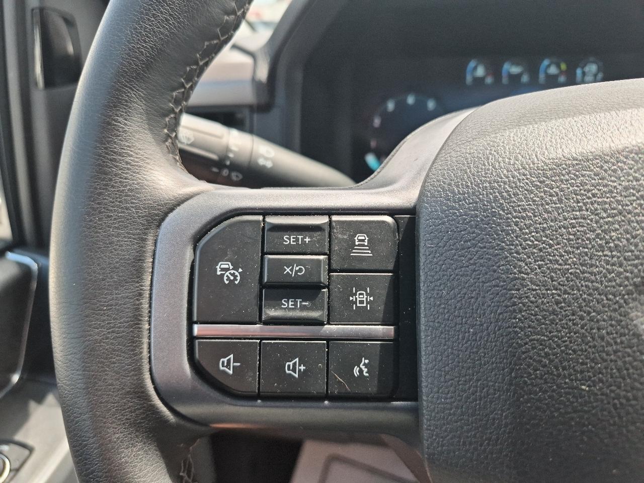 Ford F-150 XLT SuperCrew 4WD 2024