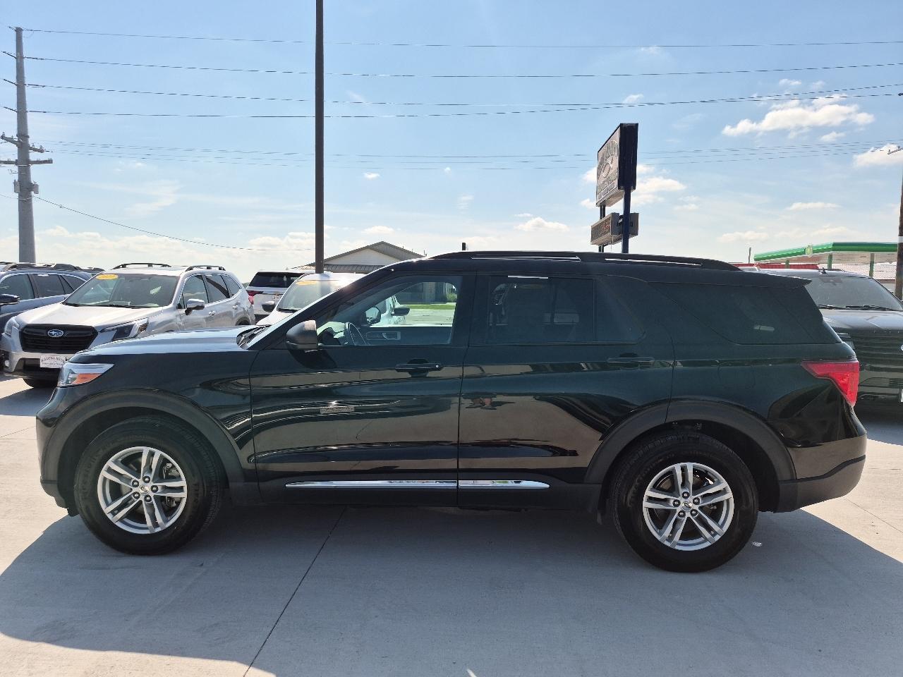 Ford Explorer XLT AWD 2022