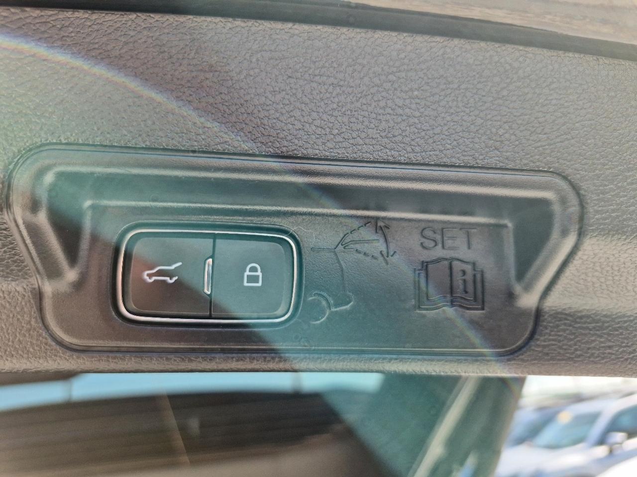 Ford Explorer XLT AWD 2022
