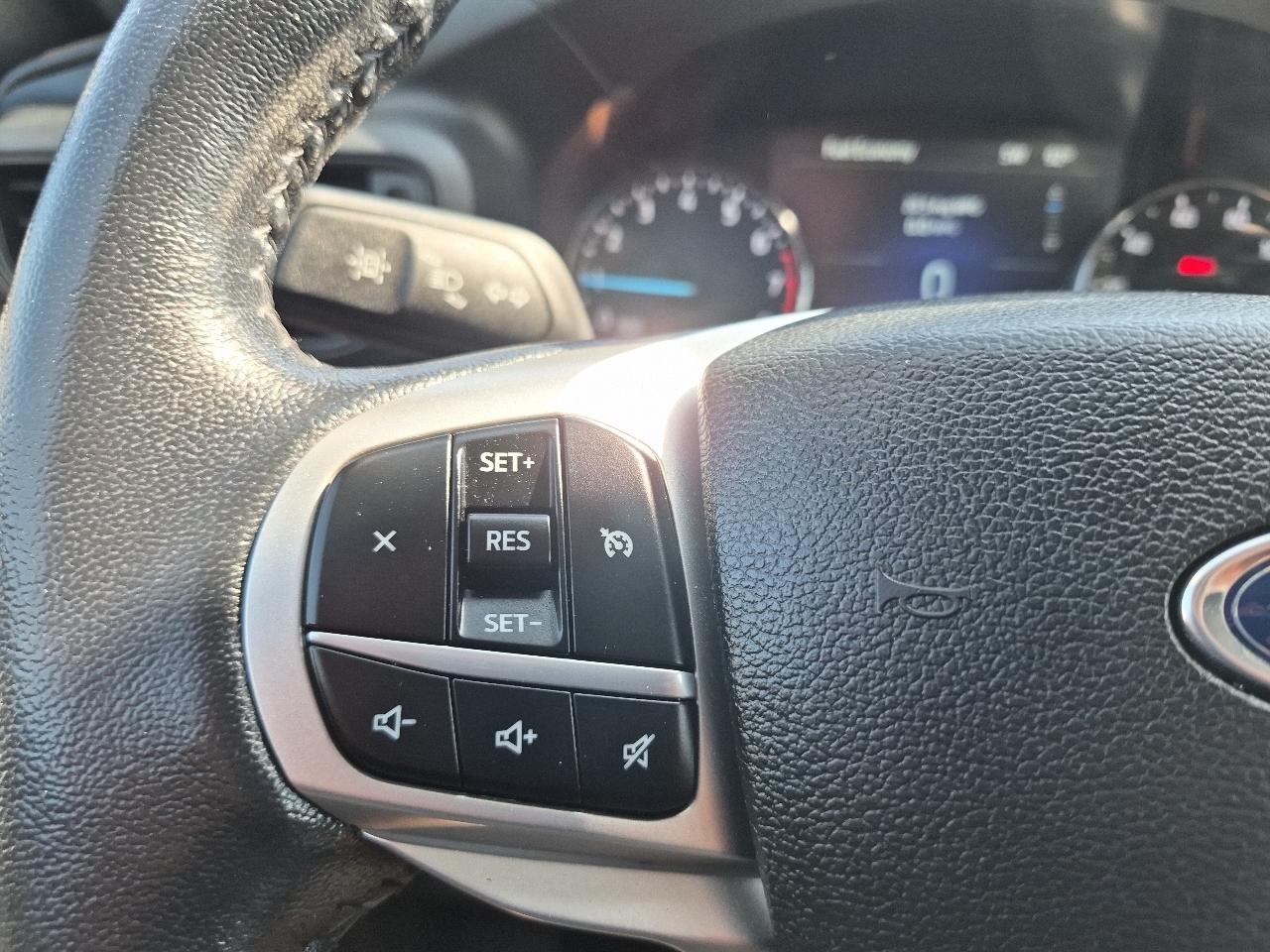 Ford Explorer XLT AWD 2022