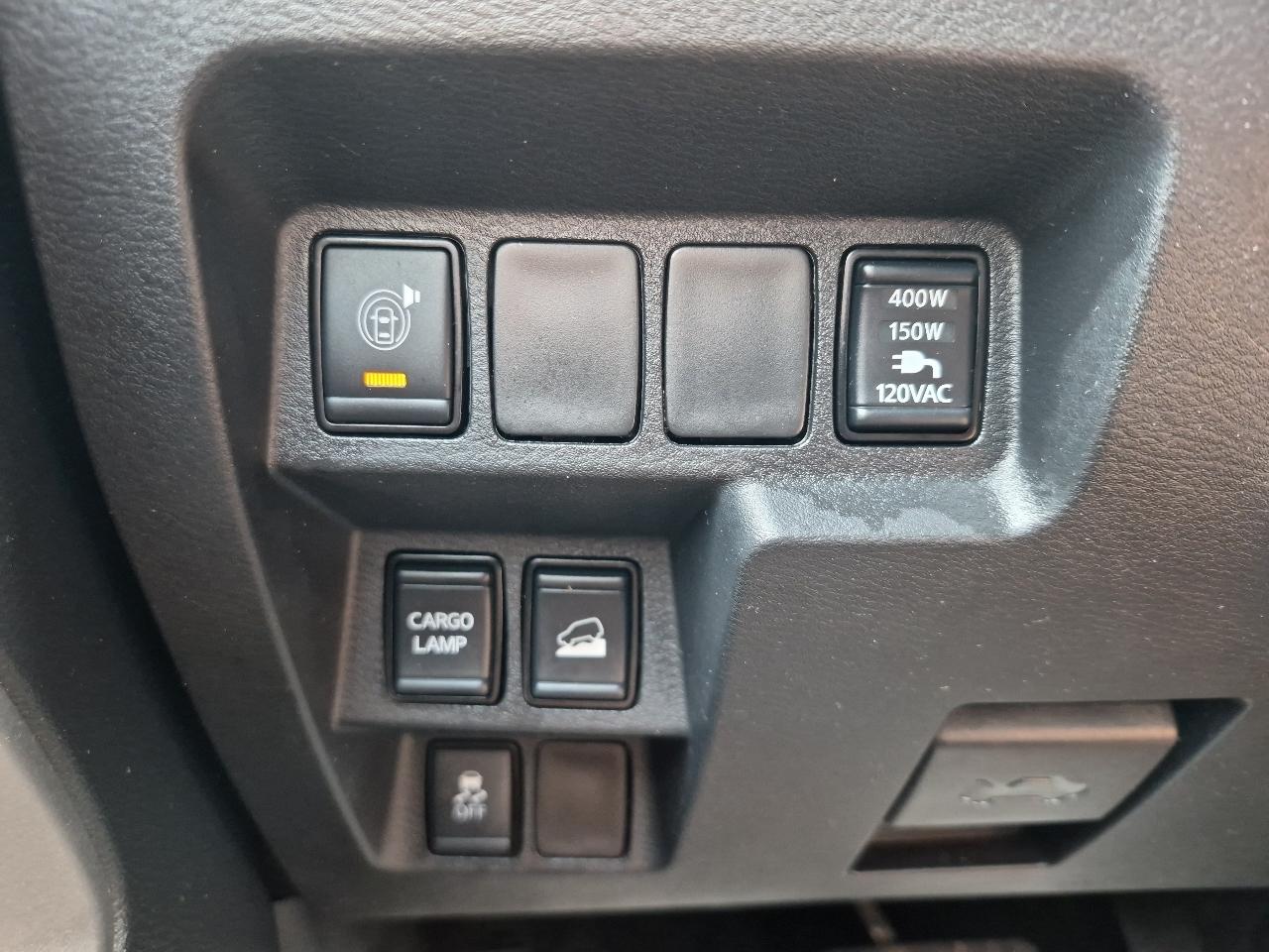 Nissan Frontier SV Crew Cab 4WD 2022
