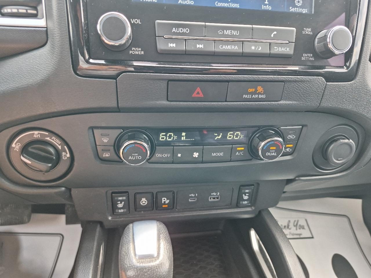 Nissan Frontier SV Crew Cab 4WD 2022
