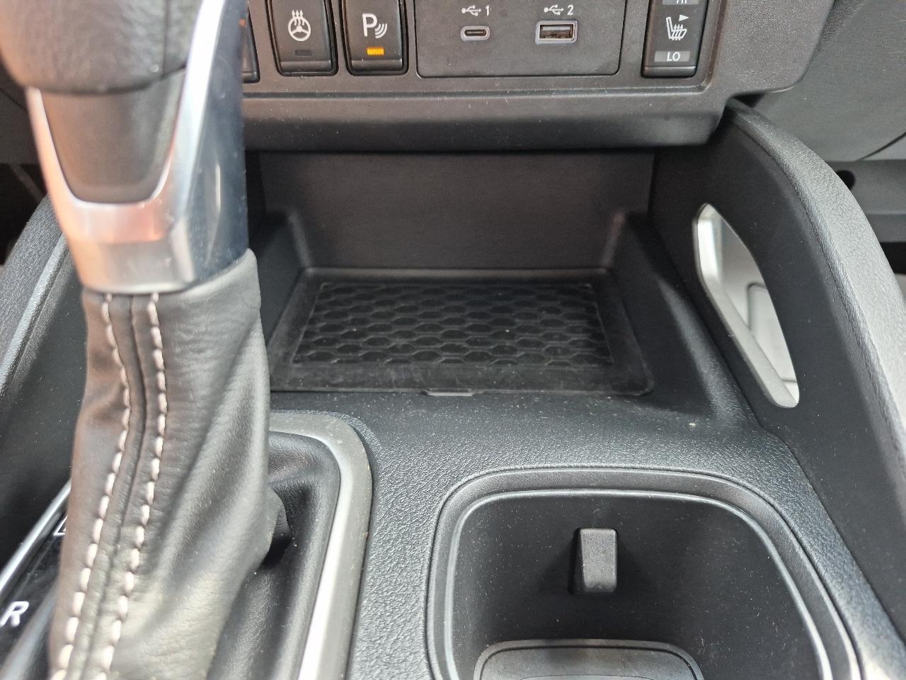 Nissan Frontier SV Crew Cab 4WD 2022