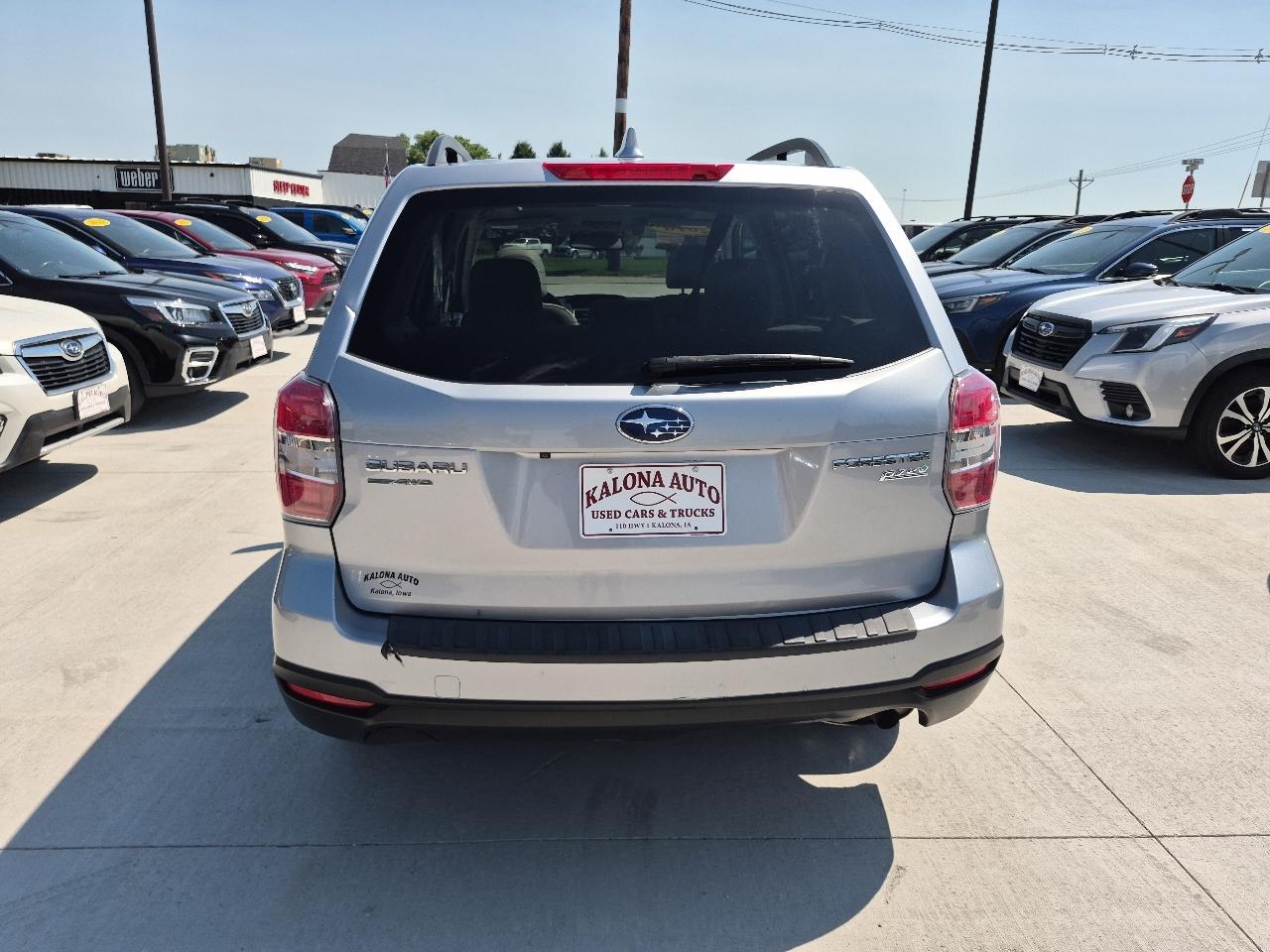 Subaru Forester 2.5i Premium PZEV CVT 2016