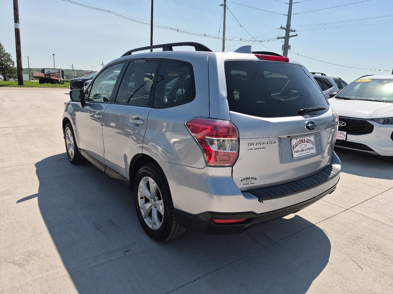 Subaru Forester 2.5i Premium PZEV CVT 2016