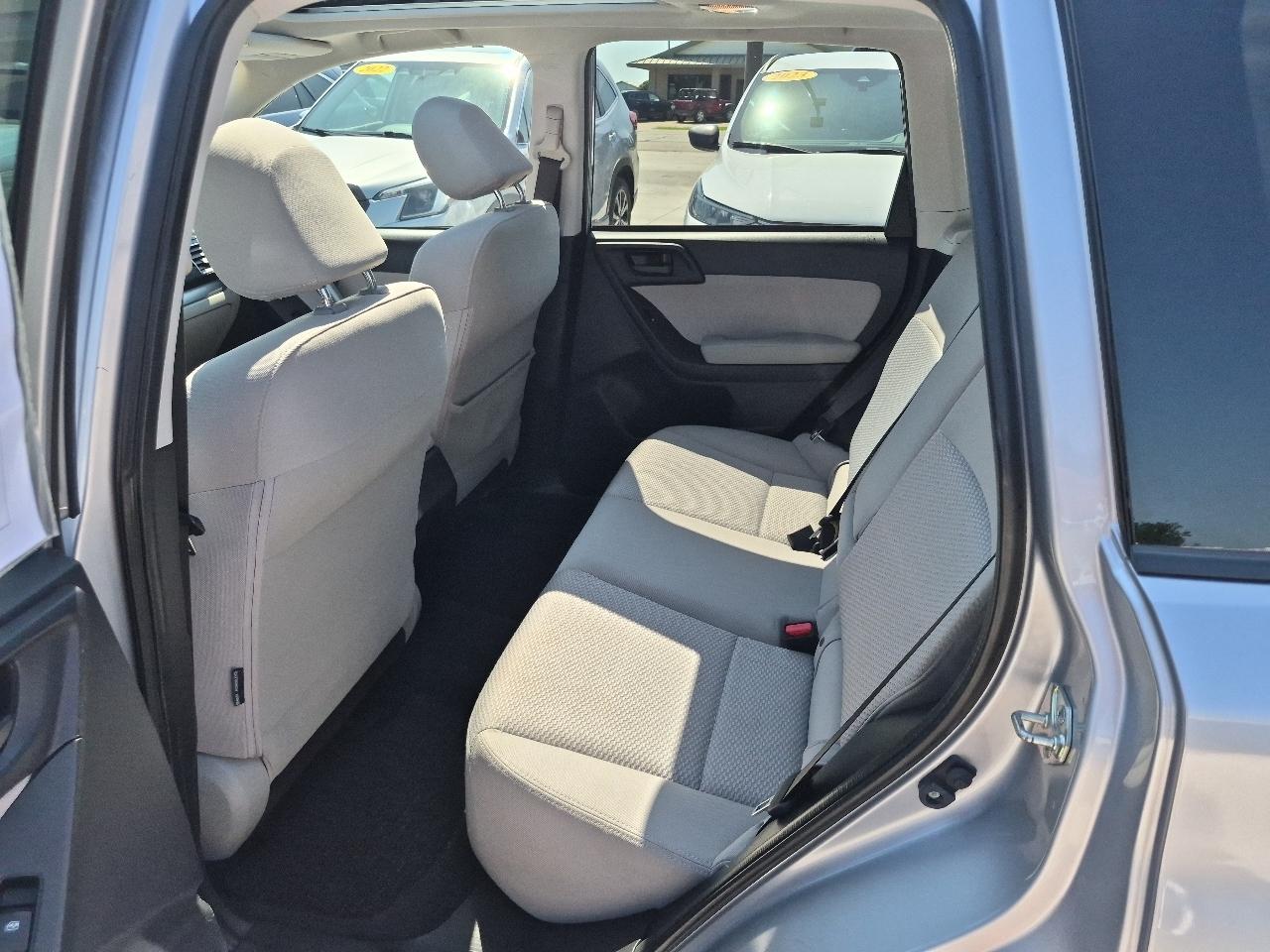 Subaru Forester 2.5i Premium PZEV CVT 2016