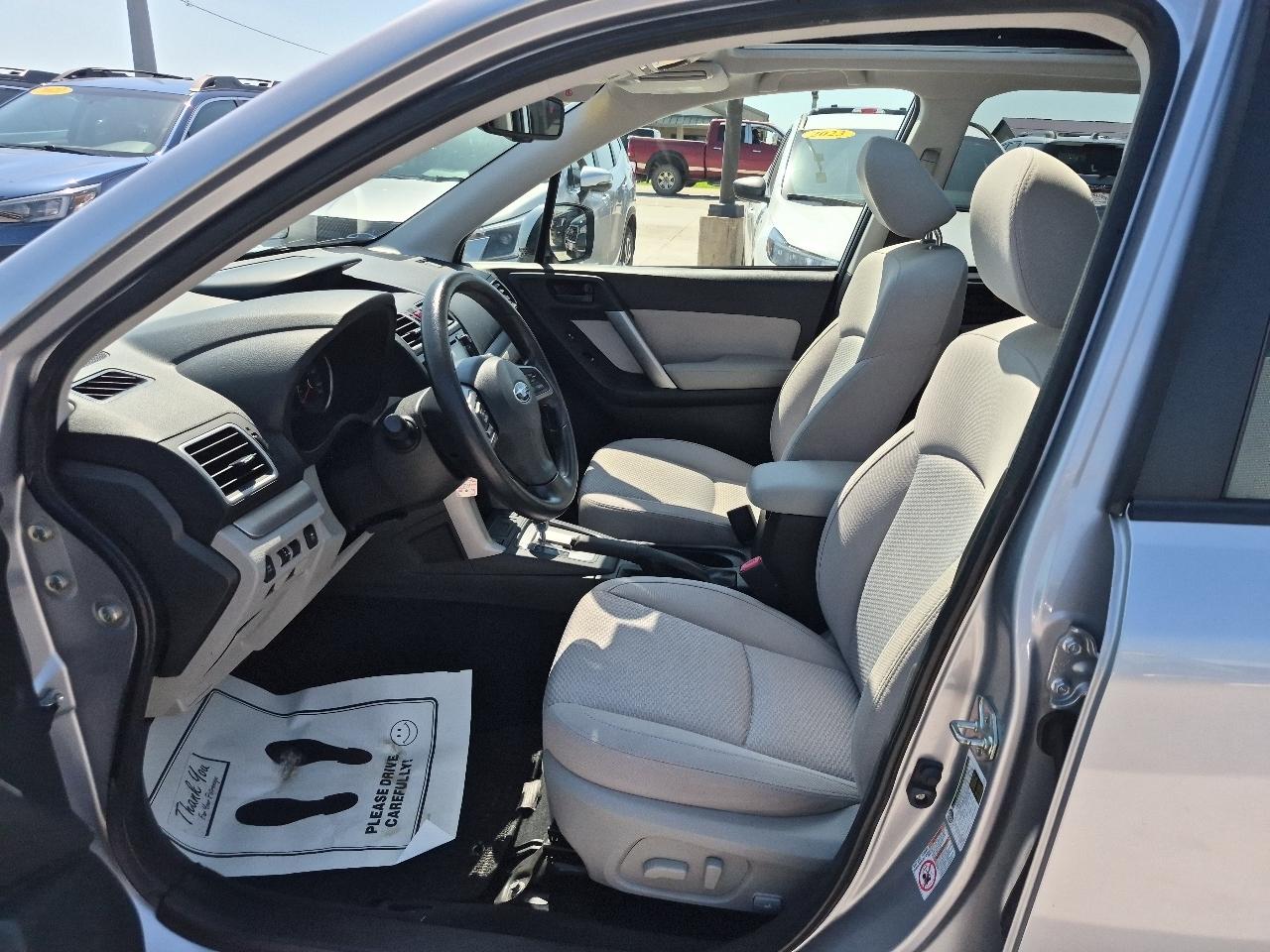 Subaru Forester 2.5i Premium PZEV CVT 2016
