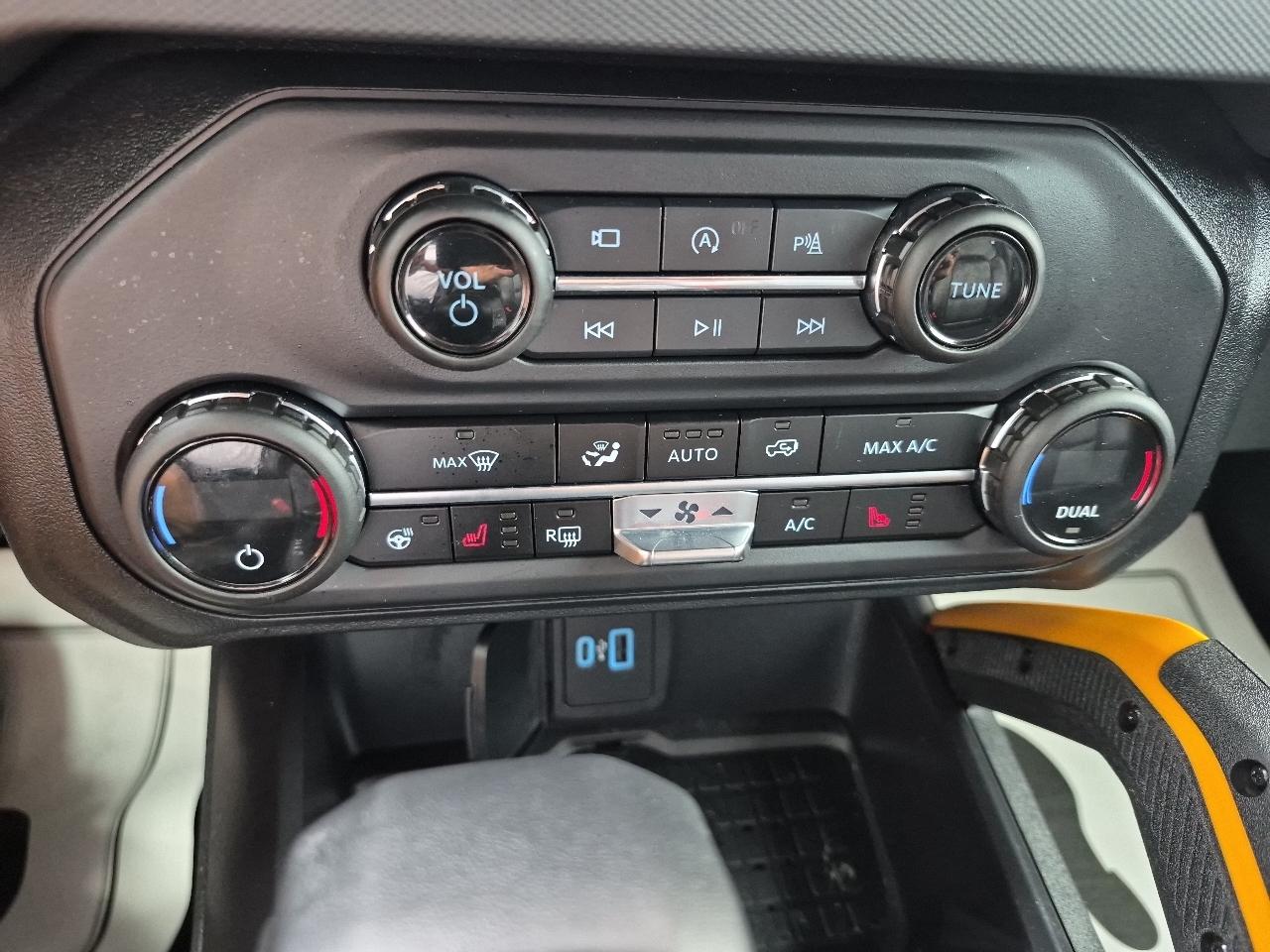 Ford Bronco Badlands 4-Door 2024