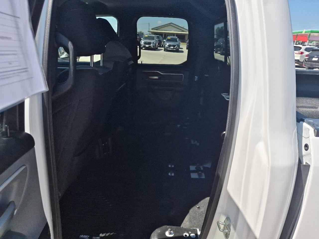 RAM 1500 Big Horn Quad Cab 4WD 2022