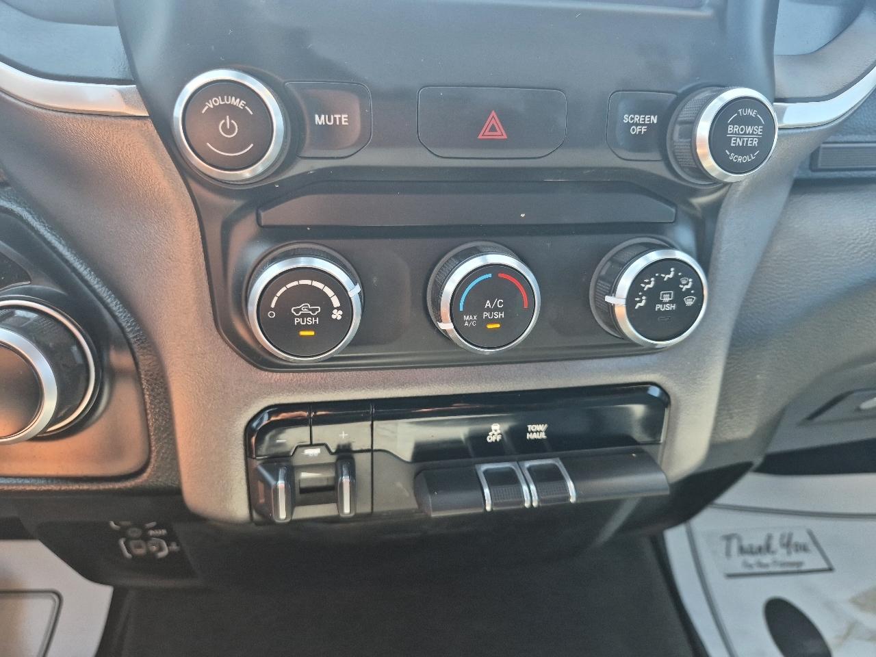 RAM 1500 Big Horn Quad Cab 4WD 2022