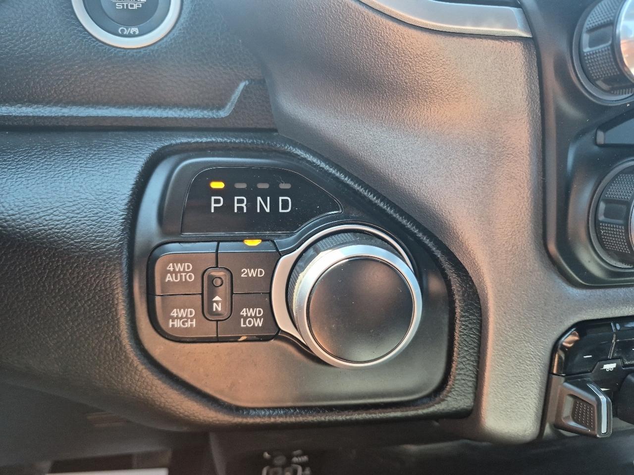 RAM 1500 Big Horn Quad Cab 4WD 2022