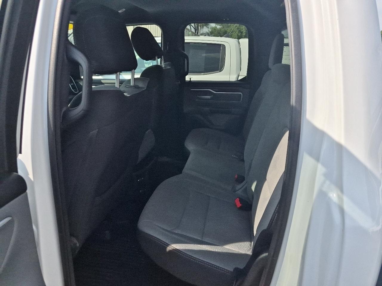 RAM 1500 Big Horn Quad Cab 4WD 2022