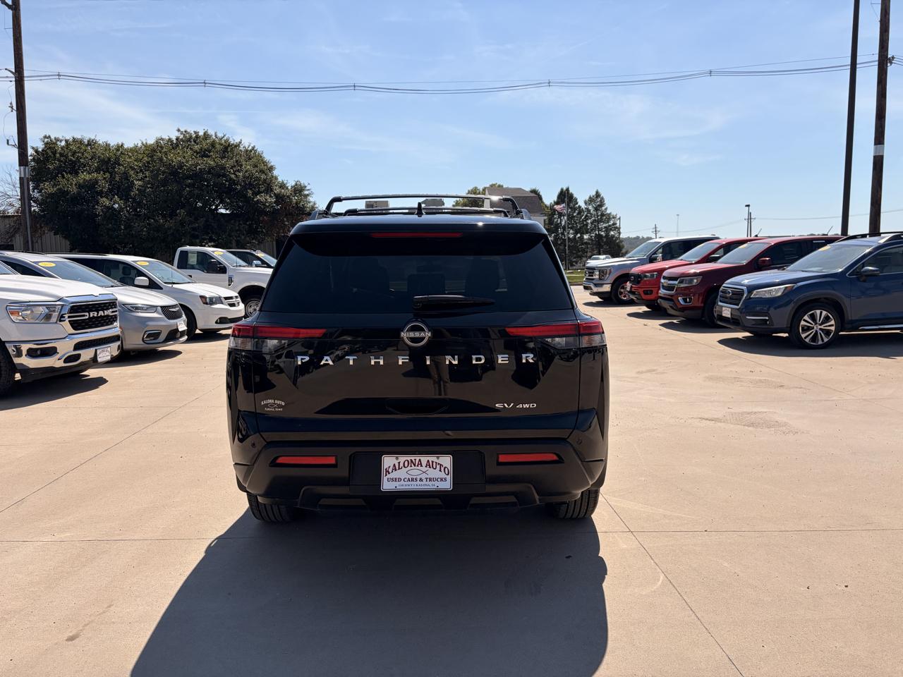 Nissan Pathfinder SV 4WD 2022