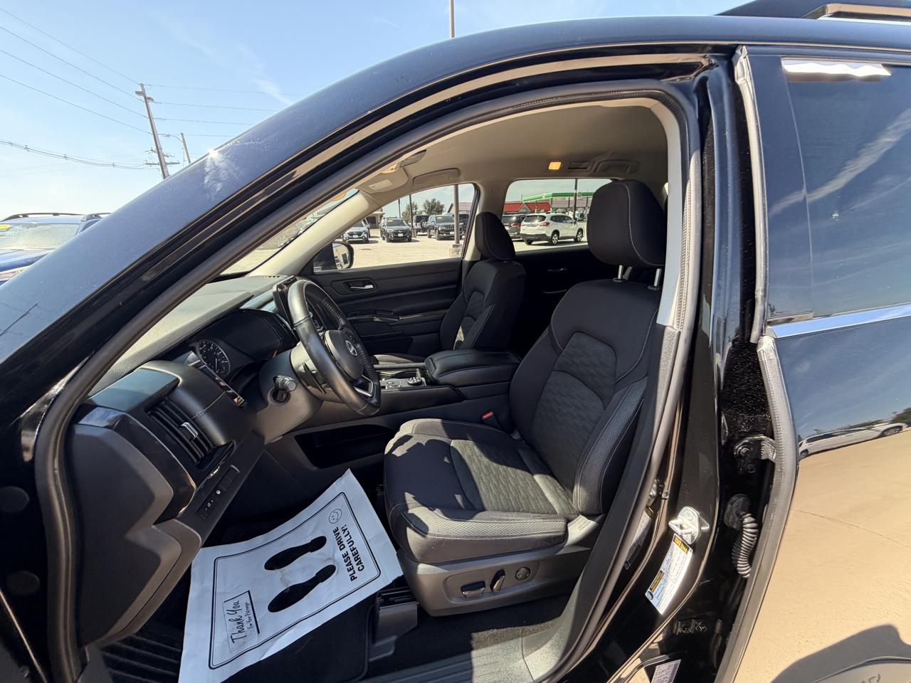 Nissan Pathfinder SV 4WD 2022