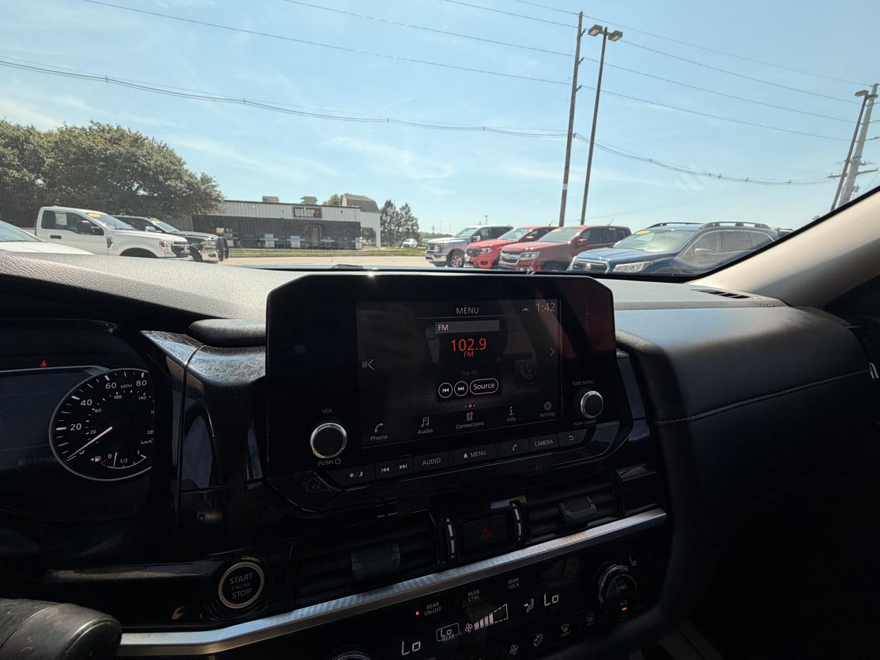 Nissan Pathfinder SV 4WD 2022