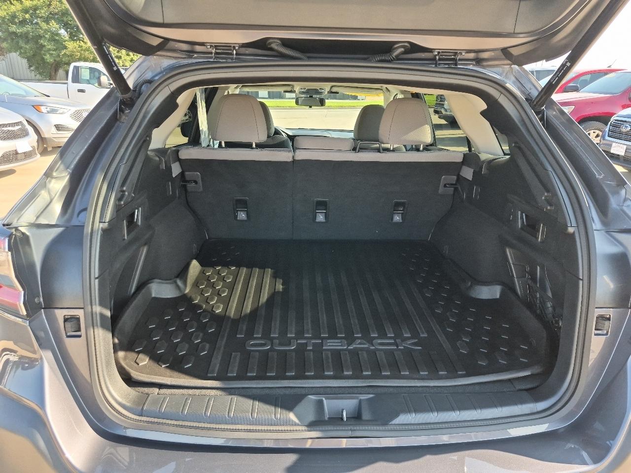 Subaru Outback Premium 2023
